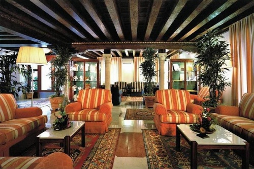 Foscari Palace image 12