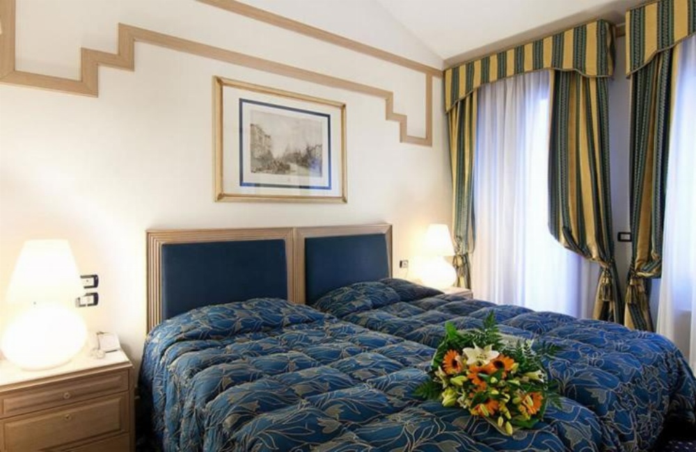 Foscari Palace Image 13