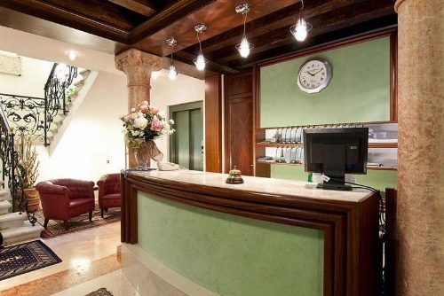 Foscari Palace image 16