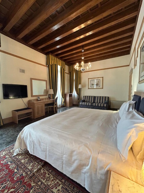 Foscari Palace image 46